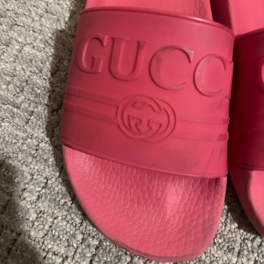Gucci Pink Slide Sandals - Picture 3 of 15